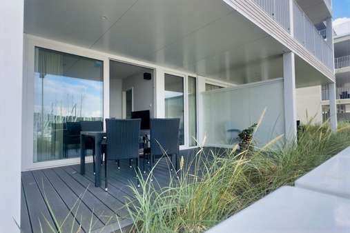 großer Balkon großer Balkon - Erdgeschosswohnung in 23570 Lübeck mit 52m² kaufen