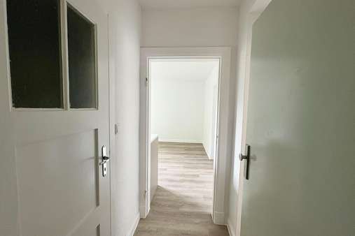 Eingangsbereich - Etagenwohnung in 23556 Lübeck mit 46m² kaufen