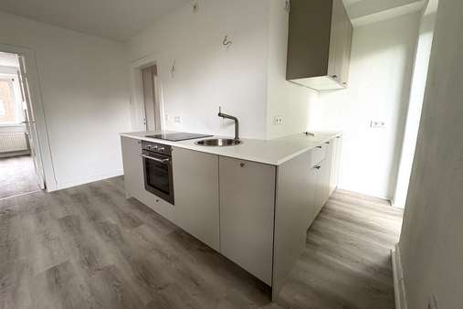 neue Einbauküche - Etagenwohnung in 23556 Lübeck mit 46m² kaufen