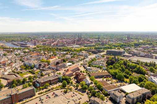 Drohnenansicht Drohnenansicht - Etagenwohnung in 23556 Lübeck mit 53m² kaufen