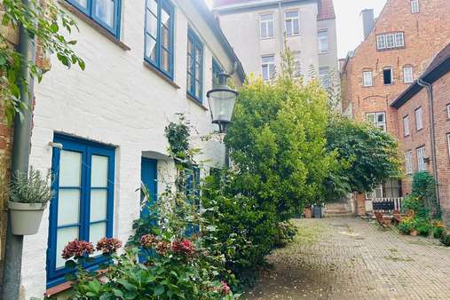 Qualmanns Gang Qualmanns Gang - Reihenmittelhaus in 23552 Lübeck mit 39m² kaufen