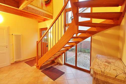 weitere Treppenansicht - Einfamilienhaus in 24628 Hartenholm mit 138m² günstig kaufen