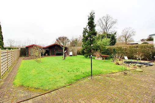 Pflegeleicher, grüner Garten - Doppelhaushälfte in 24576 Bad Bramstedt mit 100m² kaufen