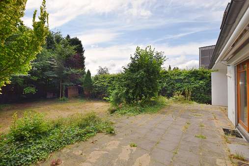 große Süd-Terrasse - Einfamilienhaus in 22869 Schenefeld mit 212m² kaufen