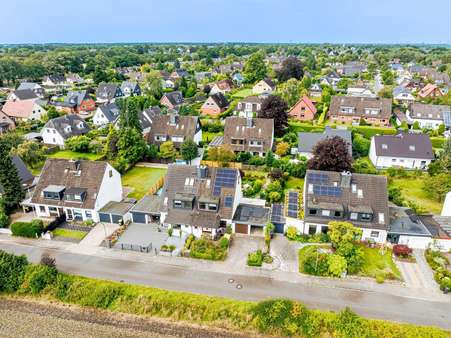 Vorderansicht - Doppelhaushälfte in 22844 Norderstedt mit 130m² kaufen