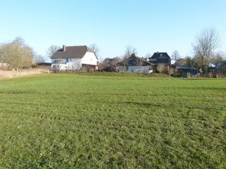 Zwischen Lübeck und Bad Segeberg - ruhig gelegenes Süd/West-Grundstück