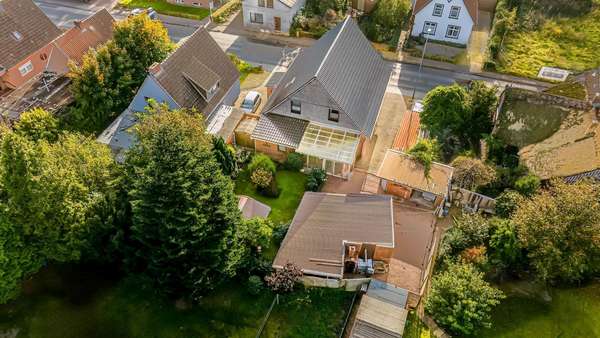 Rückansicht Rückansicht - Einfamilienhaus in 25436 Uetersen mit 182m² kaufen
