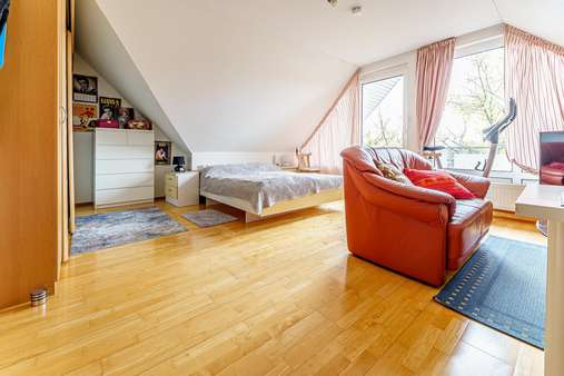 Dachzimmer 03 Dachzimmer 03 - Maisonette-Wohnung in 22850 Norderstedt mit 44m² kaufen