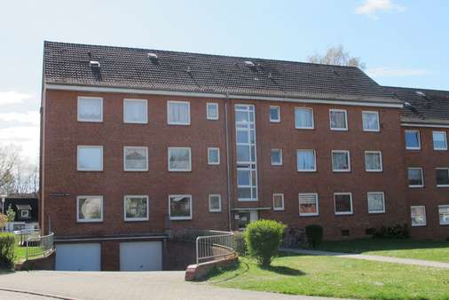 Eingangsseite - Etagenwohnung in 21502 Geesthacht mit 60m² günstig kaufen
