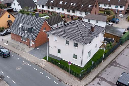Hausansichten - Zweifamilienhaus in 23879 Mölln mit 390m² als Kapitalanlage günstig kaufen