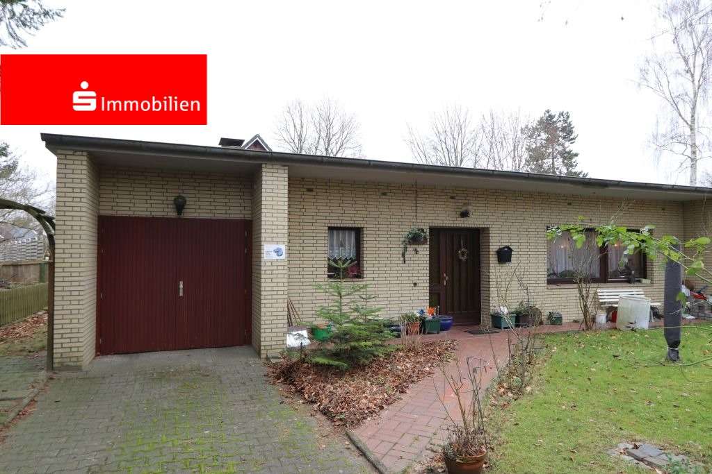 Hausansicht - Bungalow in 23879 Mölln mit 93m² günstig kaufen