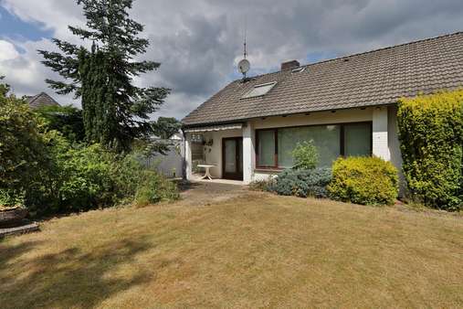 Blick auf die Terrasse - Einfamilienhaus in 21521 Dassendorf mit 95m² kaufen