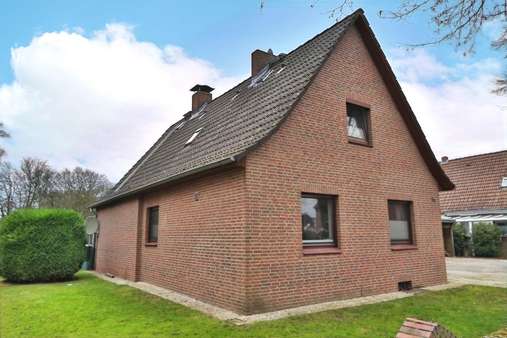 Seitenansicht - Einfamilienhaus in 21481 Lauenburg mit 122m² kaufen
