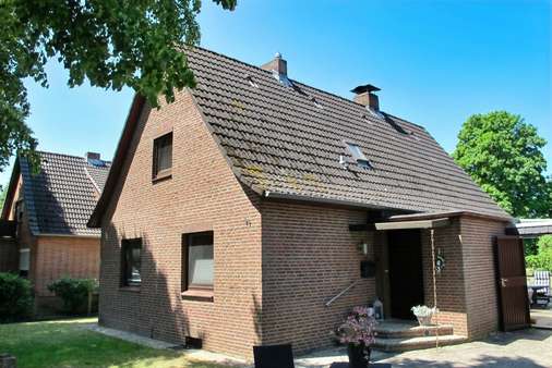 Vorderansicht - Einfamilienhaus in 21481 Lauenburg mit 122m² kaufen