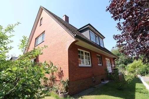 Hausansicht - Einfamilienhaus in 22929 Schönberg mit 162m² kaufen