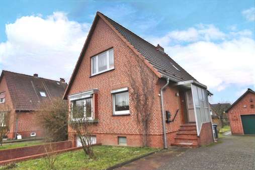 Hausansicht - Einfamilienhaus in 21481 Lauenburg mit 88m² kaufen