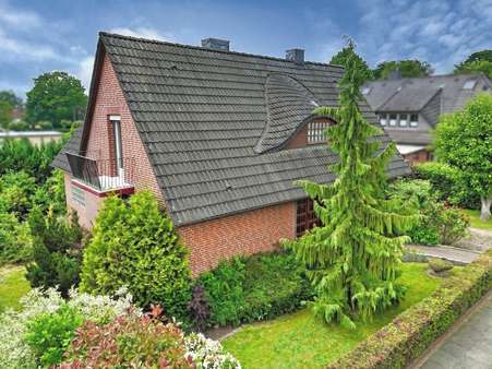 Seitenansicht - Einfamilienhaus in 21481 Lauenburg mit 143m² kaufen