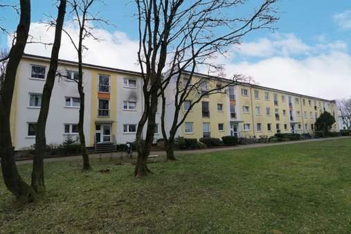 Vorderansicht - Mehrfamilienhaus in 22949 Ammersbek mit 324m² als Kapitalanlage kaufen