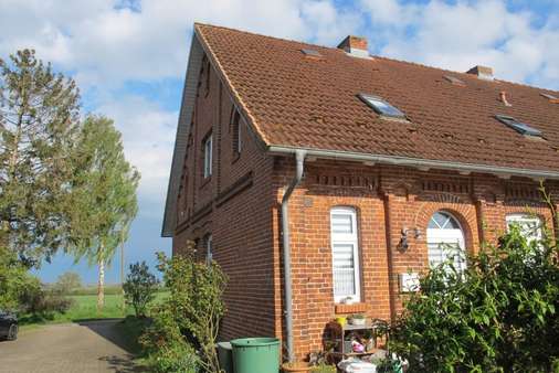 Wohnung 2 Erdgeschoss - Mehrfamilienhaus in 19217 Rehna mit 390m² als Kapitalanlage kaufen