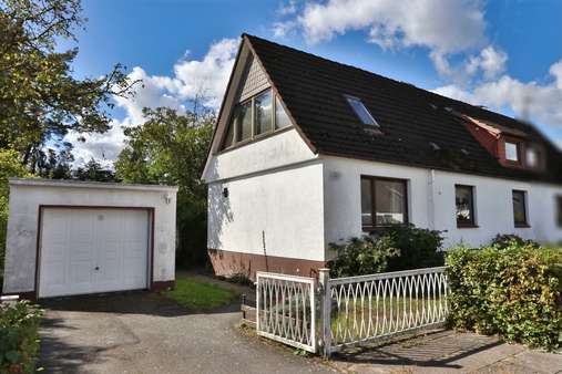 Hausansicht Hausansicht - Doppelhaushälfte in 21502 Geesthacht mit 115m² kaufen