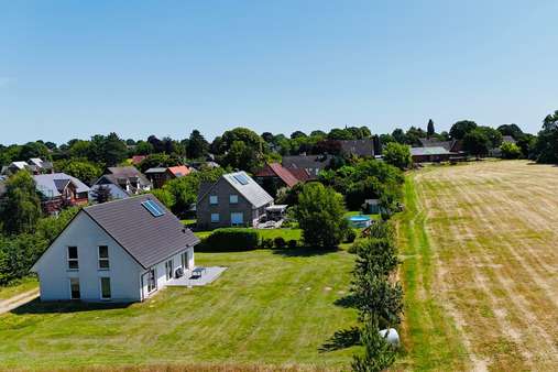 Luftaufnahme - Einfamilienhaus in 21526 Hohenhorn mit 170m² kaufen
