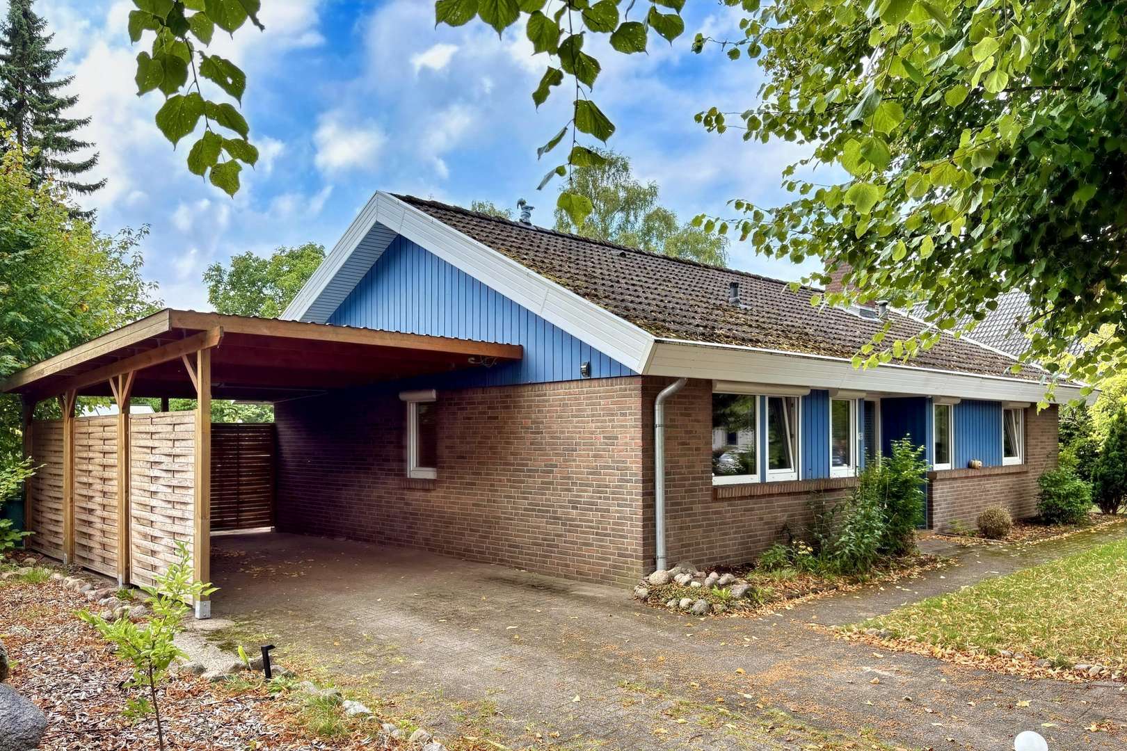 Hausansicht - Bungalow in 23899 Gudow mit 92m² kaufen