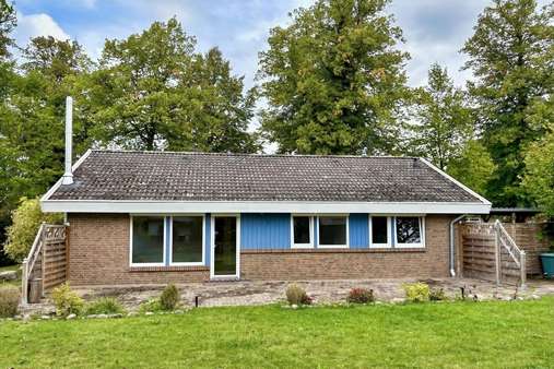 Rückseite - Bungalow in 23899 Gudow mit 92m² kaufen