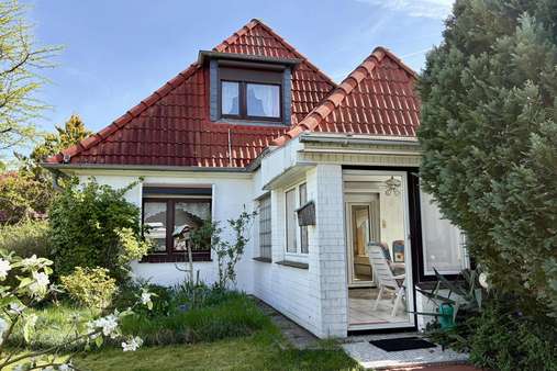 Hausansicht - Einfamilienhaus in 23879 Mölln mit 87m² kaufen