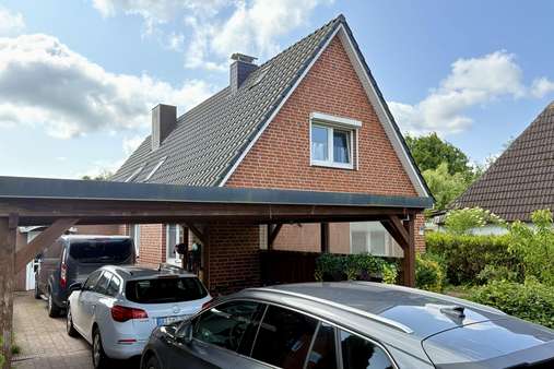 Hausansicht Hausansicht - Einfamilienhaus in 23883 Sterley mit 165m² kaufen