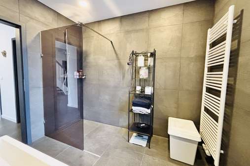 Badezimmer - Bungalow in 21354 Bleckede, Garlstorf mit 125m² kaufen