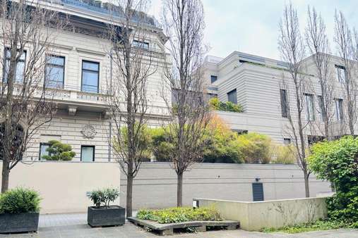 Ansicht Innenhof - Erdgeschosswohnung in 20149 Hamburg mit 84m² kaufen