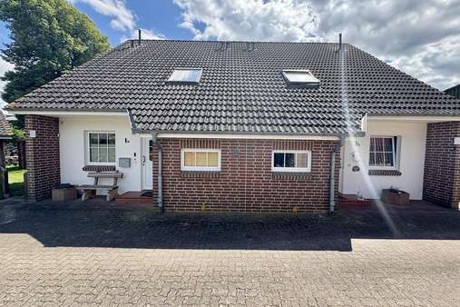 Hausansicht - Mehrfamilienhaus in 23883 Lehmrade mit 210m² als Kapitalanlage kaufen