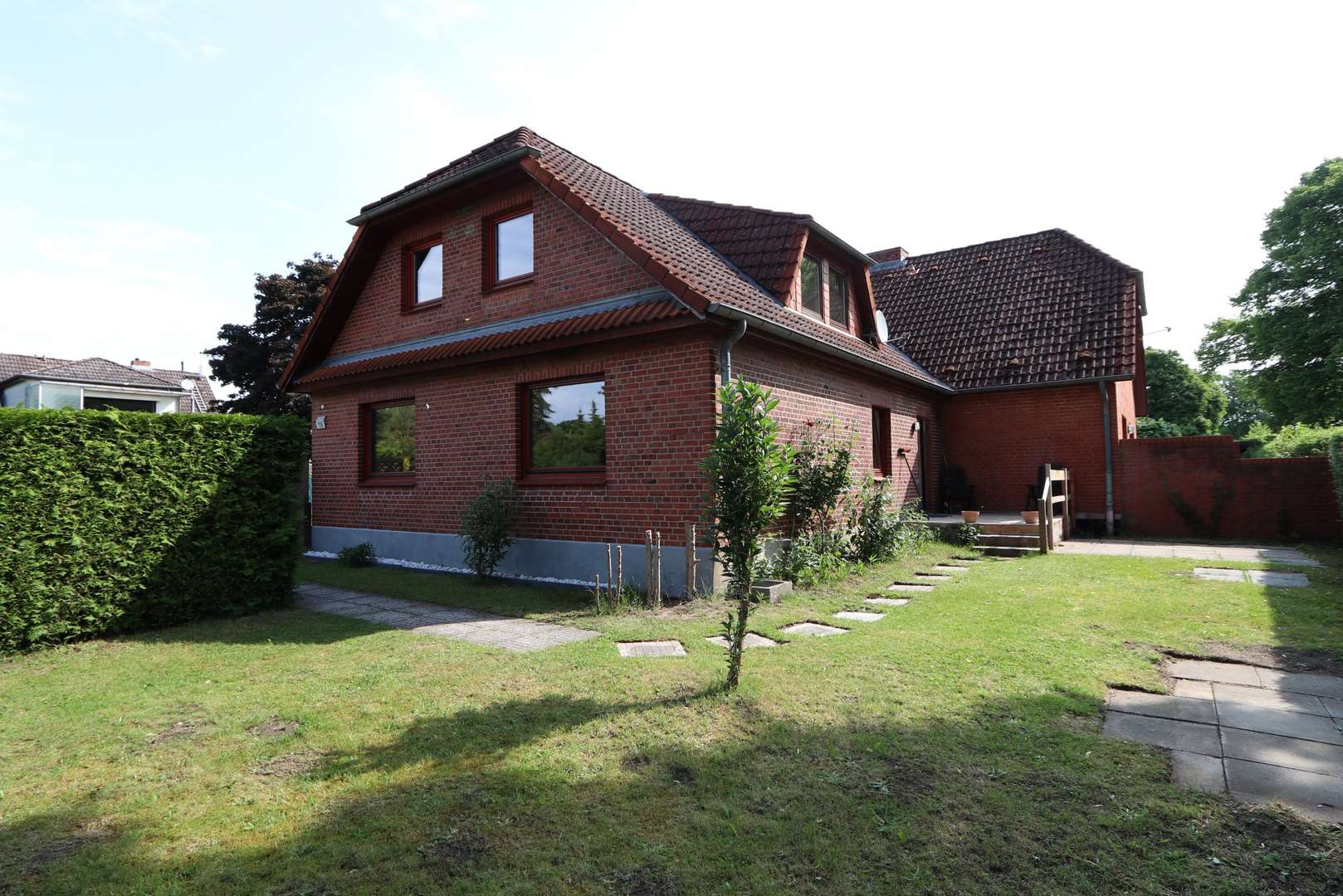 Hausansicht vom Garten Hausansicht vom Garten - Doppelhaushälfte in 21514 Büchen mit 100m² kaufen