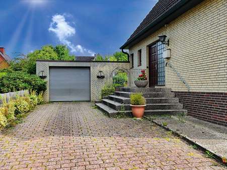 Einfahrt Einfahrt - Einfamilienhaus in 21502 Hamwarde mit 98m² kaufen