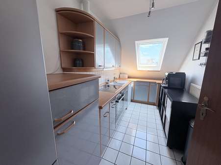 Küche mit Möbel und Geräten Küche mit Möbel und Geräten - Dachgeschosswohnung in 23879 Mölln mit 73m² kaufen