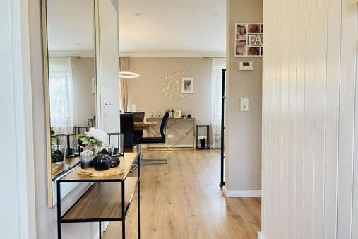 Diele - Doppelhaushälfte in 21481 Lauenburg mit 118m² kaufen
