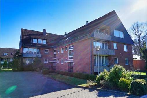 Hausansicht - Dachgeschosswohnung in 21385 Amelinghausen mit 84m² kaufen