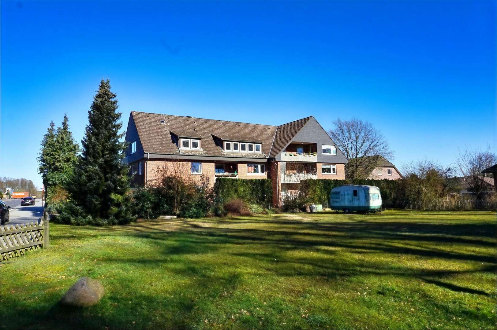 Hausansicht - Dachgeschosswohnung in 21385 Amelinghausen mit 84m² kaufen
