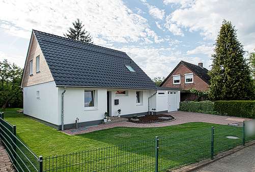 Einfamilienhaus mit Teilkeller - kernsaniert mit Wärmepumpe - Einfamilienhaus in 21335 Lüneburg mit 123m² kaufen