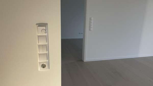 Fußbodenheizung und elektrische Rollläden - Etagenwohnung in 21337 Lüneburg mit 101m² kaufen