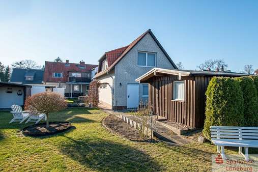 Ansicht - Zweifamilienhaus in 21365 Adendorf mit 180m² kaufen