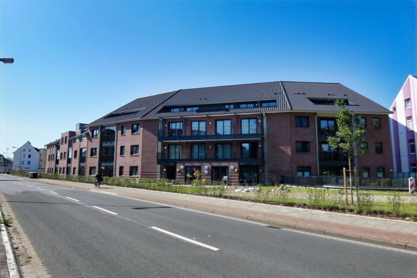 Haus Straßenseite - Penthouse-Wohnung in 27472 Cuxhaven mit 110m² kaufen