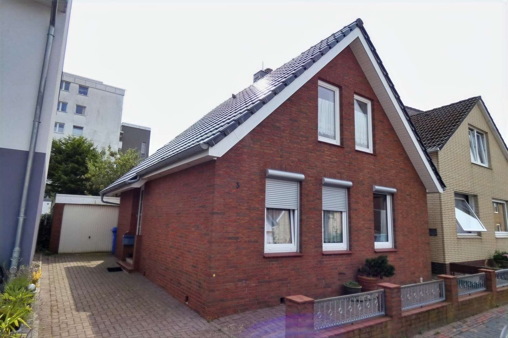 Hausansicht Hausansicht - Einfamilienhaus in 27476 Cuxhaven mit 85m² kaufen