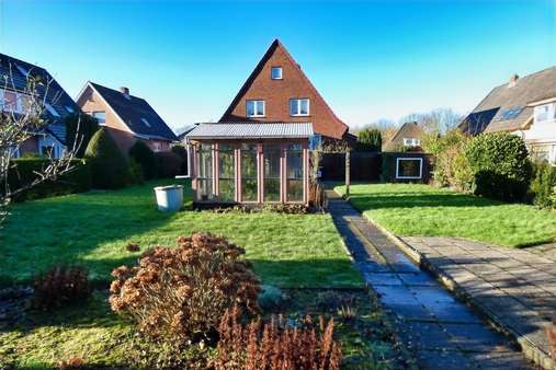 Grundstück und Gewächshaus - Einfamilienhaus in 27476 Cuxhaven mit 180m² kaufen