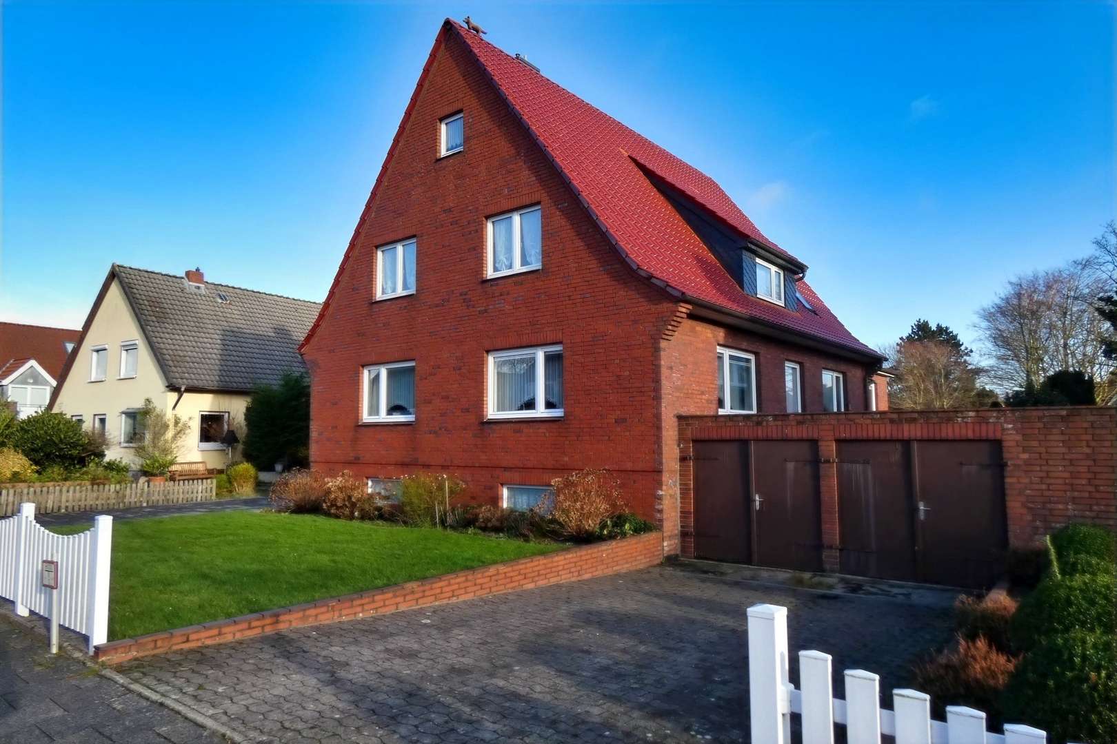 Haus und Garage - Einfamilienhaus in 27476 Cuxhaven mit 180m² kaufen