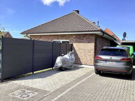 Hausansicht Hausansicht - Einfamilienhaus in 27478 Cuxhaven mit 109m² kaufen