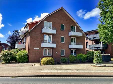 Hausansicht Nord/Ost Hausansicht Nord/Ost - Etagenwohnung in 27478 Cuxhaven mit 64m² als Kapitalanlage kaufen