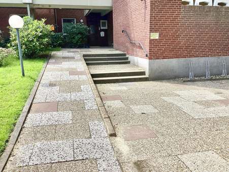 Hauszuwegung Hauszuwegung - Etagenwohnung in 27474 Cuxhaven mit 84m² kaufen