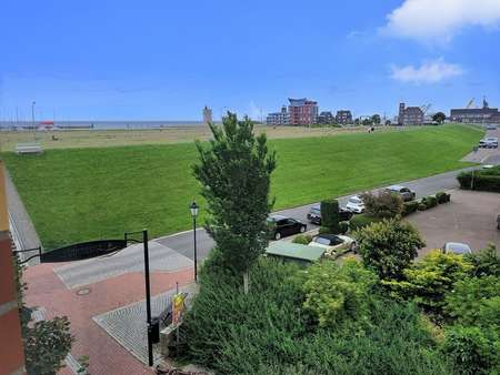 Blick vom Balkon Blick vom Balkon - Etagenwohnung in 27472 Cuxhaven mit 55m² kaufen