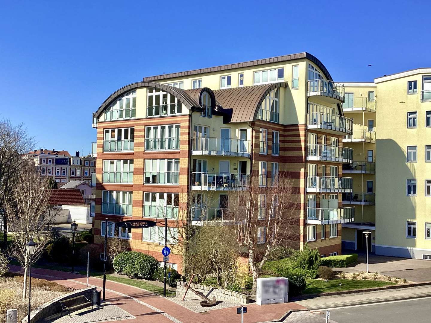 seitliche Hausansicht seitliche Hausansicht - Etagenwohnung in 27472 Cuxhaven mit 55m² kaufen